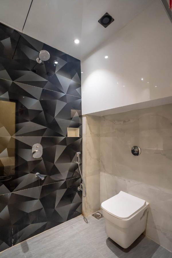The Platinum Hotel Mumbai Bagian luar foto