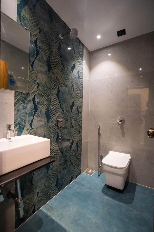 The Platinum Hotel Mumbai Bagian luar foto